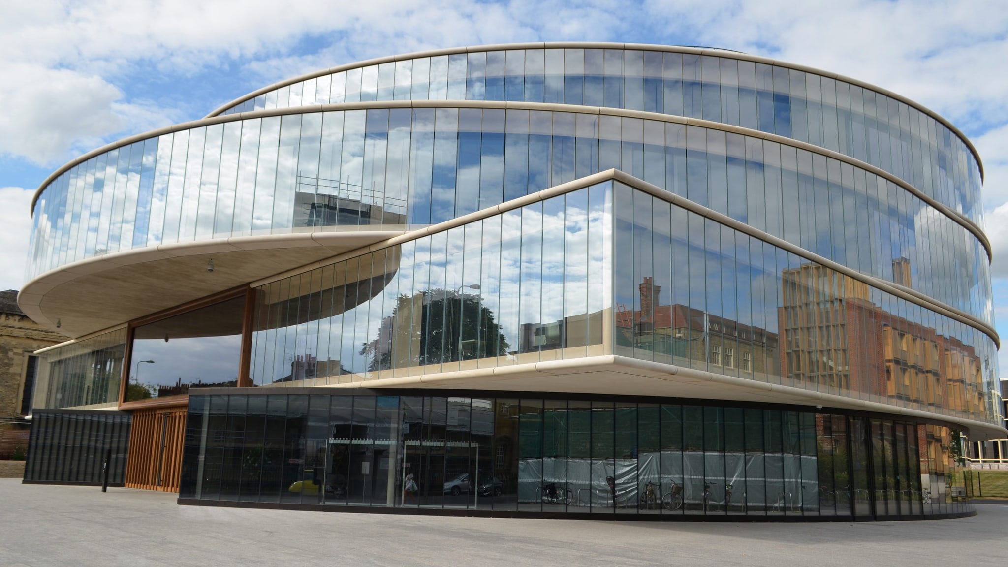 牛津大學 Blavatnik School of Government 建築